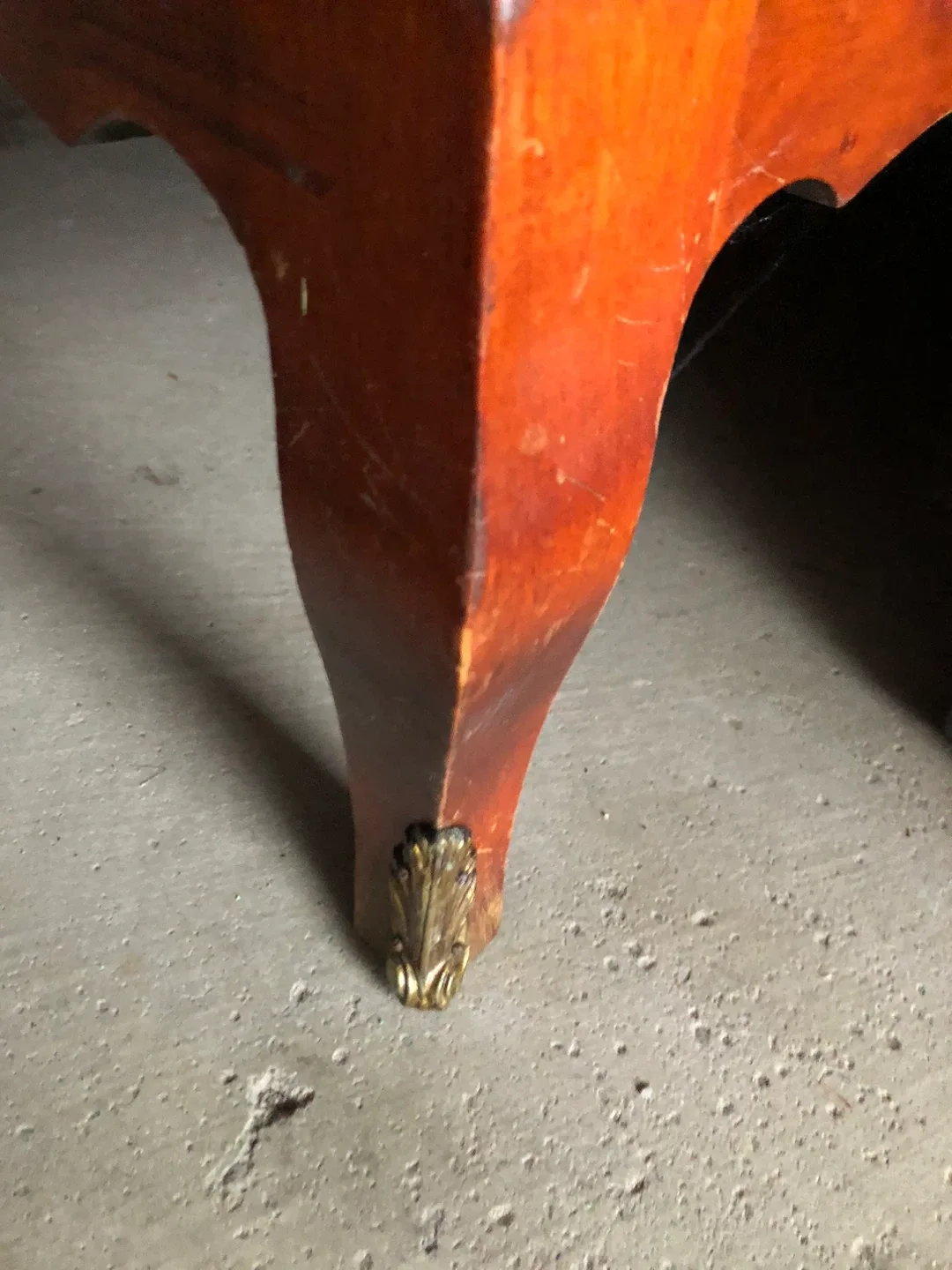 Classic Roll Top Secretary Desk image indicator(8)