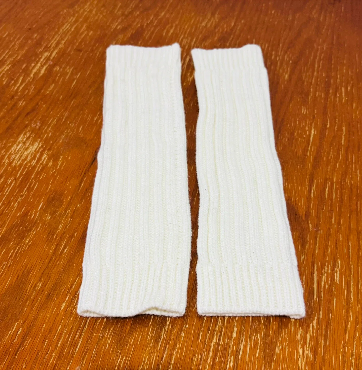 White cream Knit Arm/leg Warmers image indicator(2)