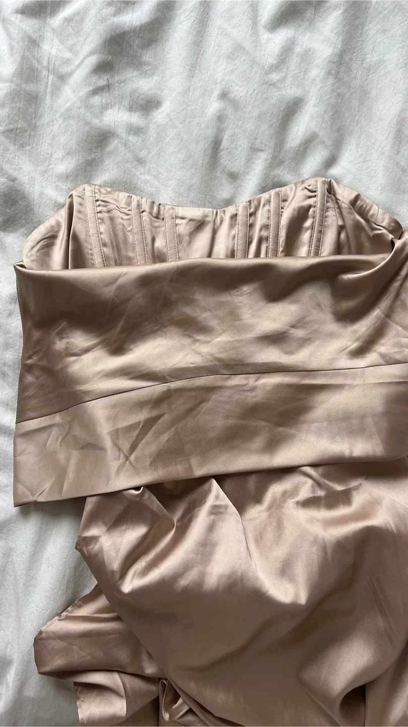 *BNWT* Babyboo Juliene Satin Maxi Dress Champagne - size xs image indicator(6)