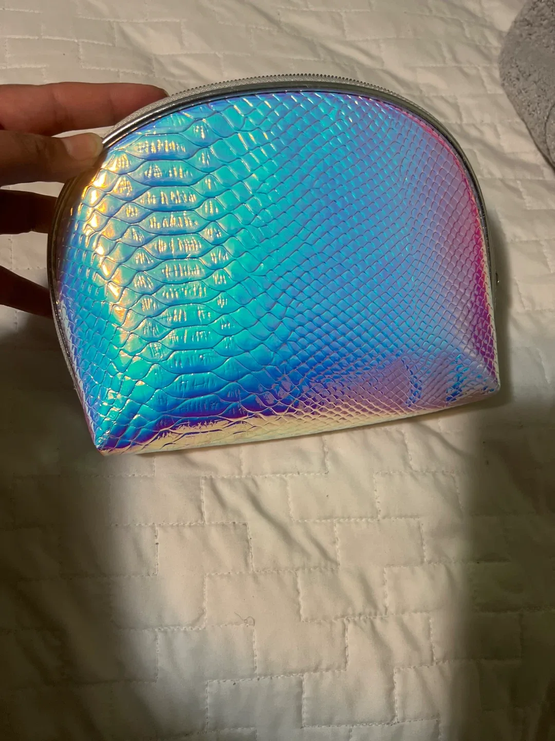 Iridescent Makeup Bag image indicator(5)