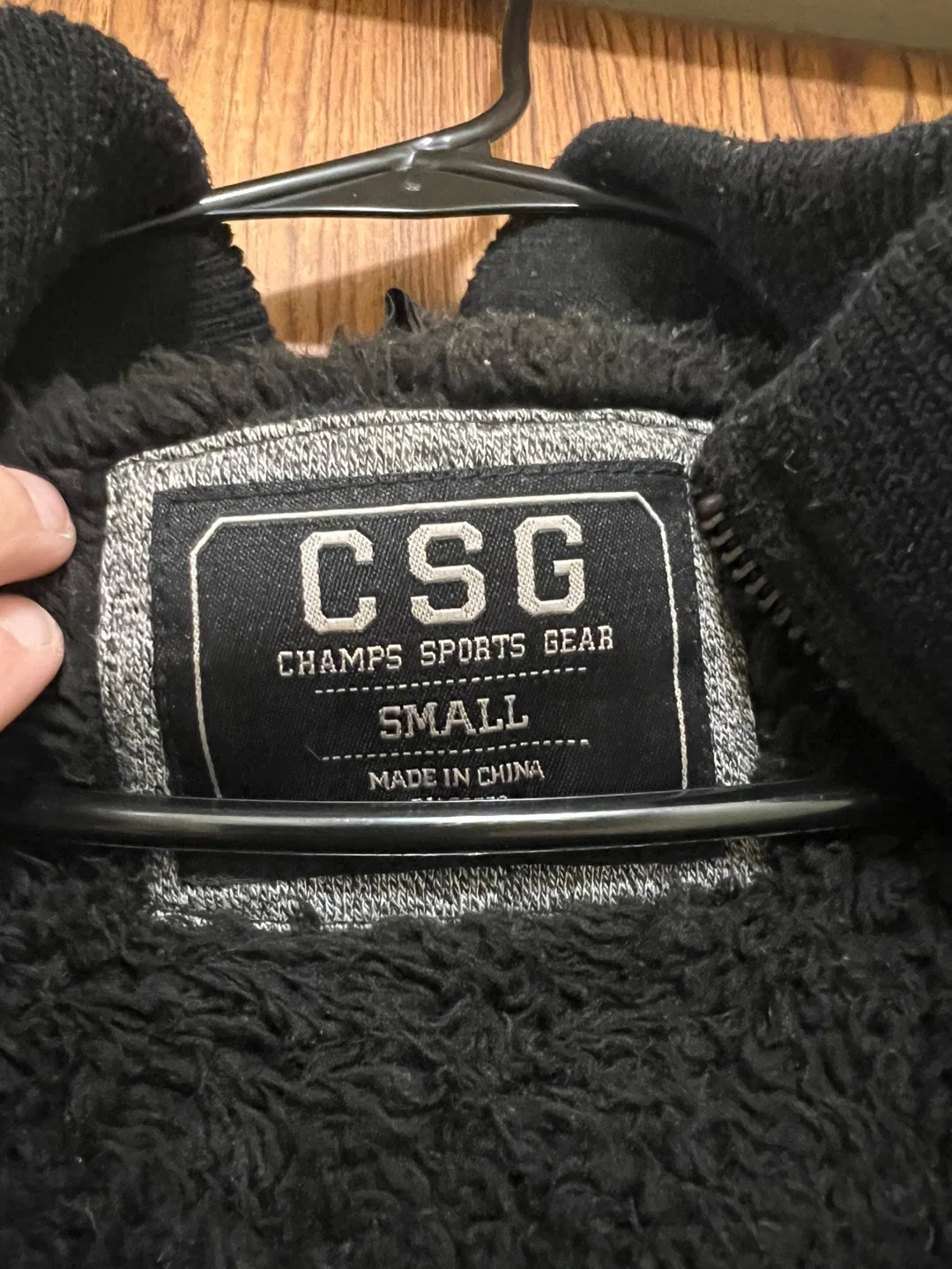 SIZE S Men’s Sweater Jacket image indicator(3)