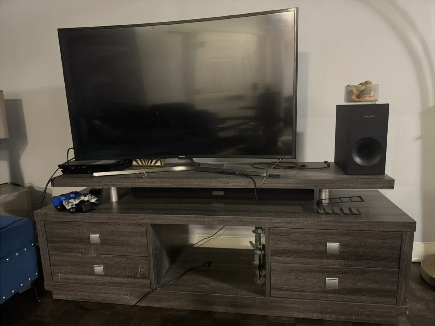 Tv stand