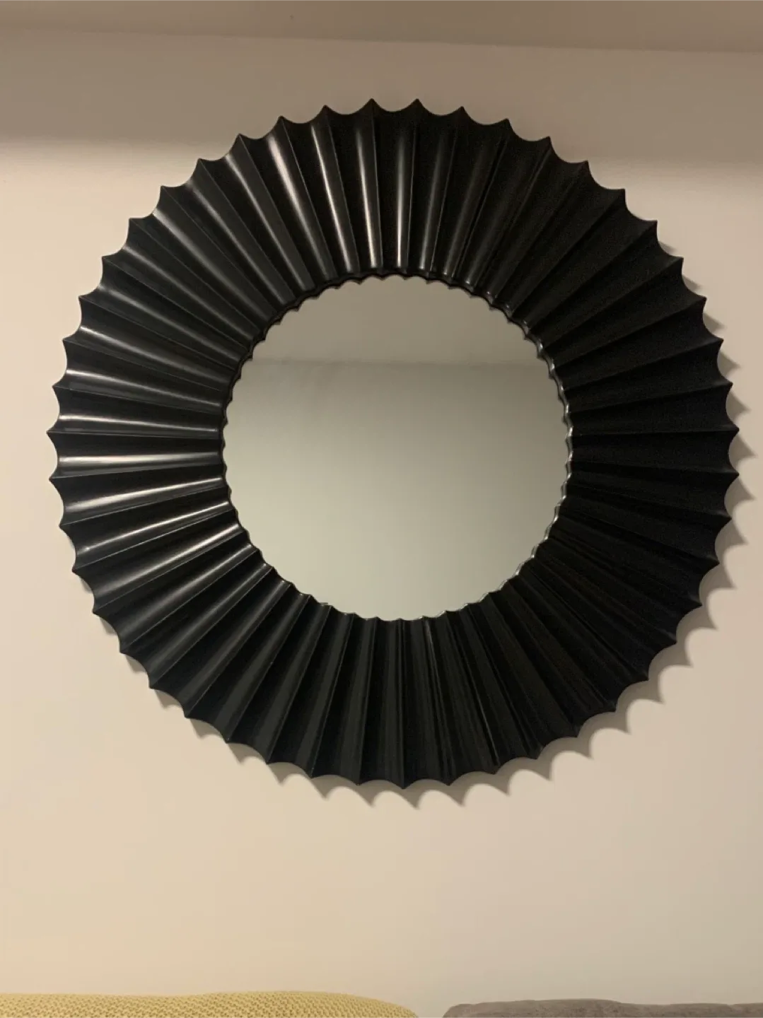 Black Round Wall Mirror