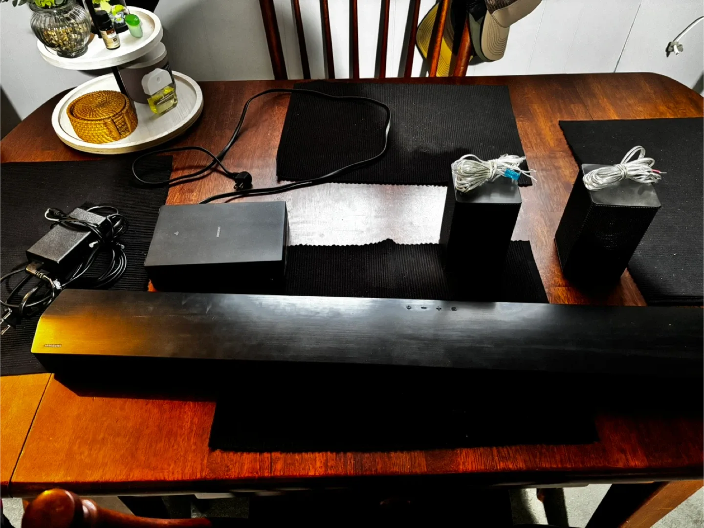 Samsung Soundbar & Speakers - Black