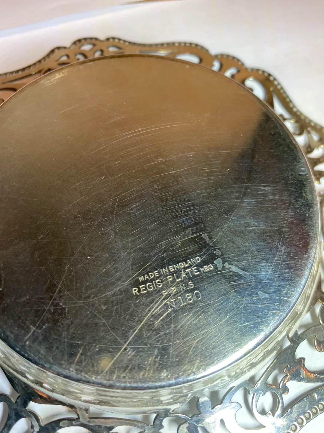 Regis Plate Reg N180 made in England image indicator(2)