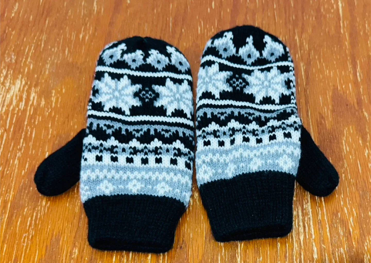Knitted Mittens