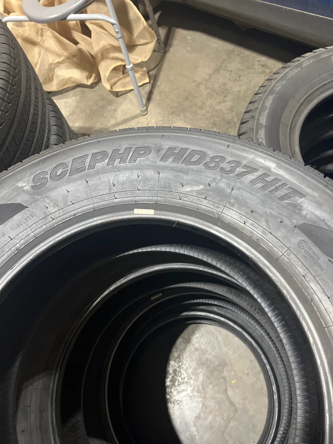 Haida HD837 255/70R18 113T Tires - Set of 4 - photo 3