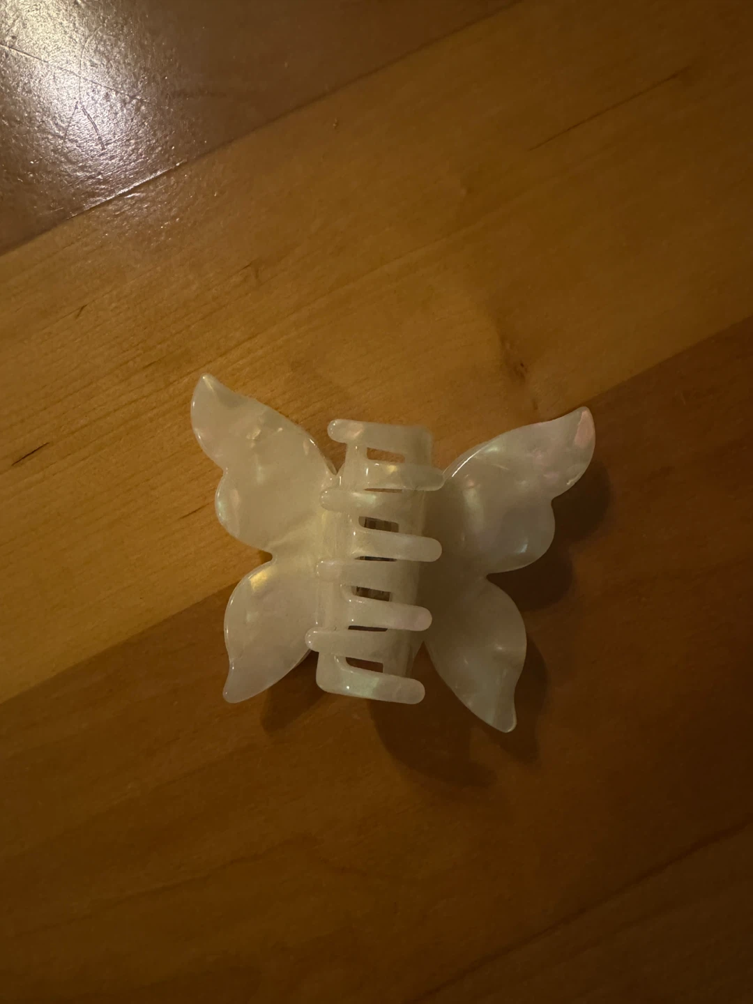 Butterfly Hair Claw Clip - White - photo 2