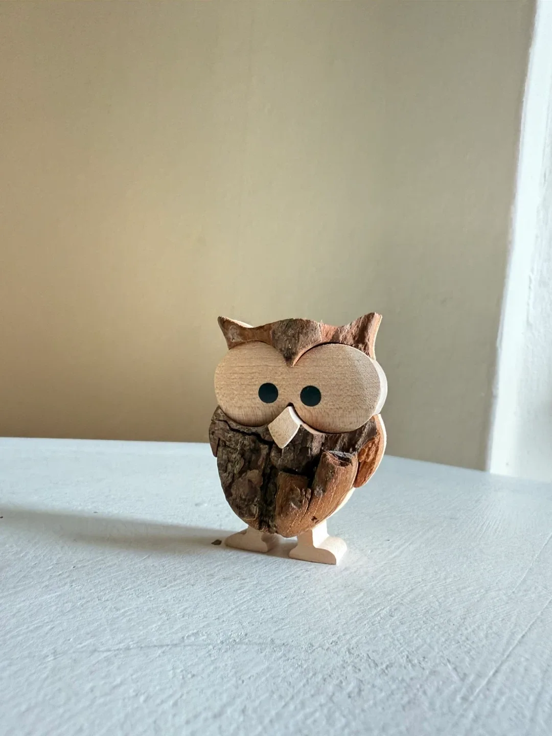 Tiny Handmade Wood Owl image indicator(2)