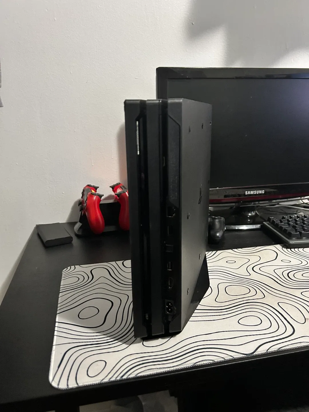 PS4 Games, Controllers, Charging Station image indicator(2)