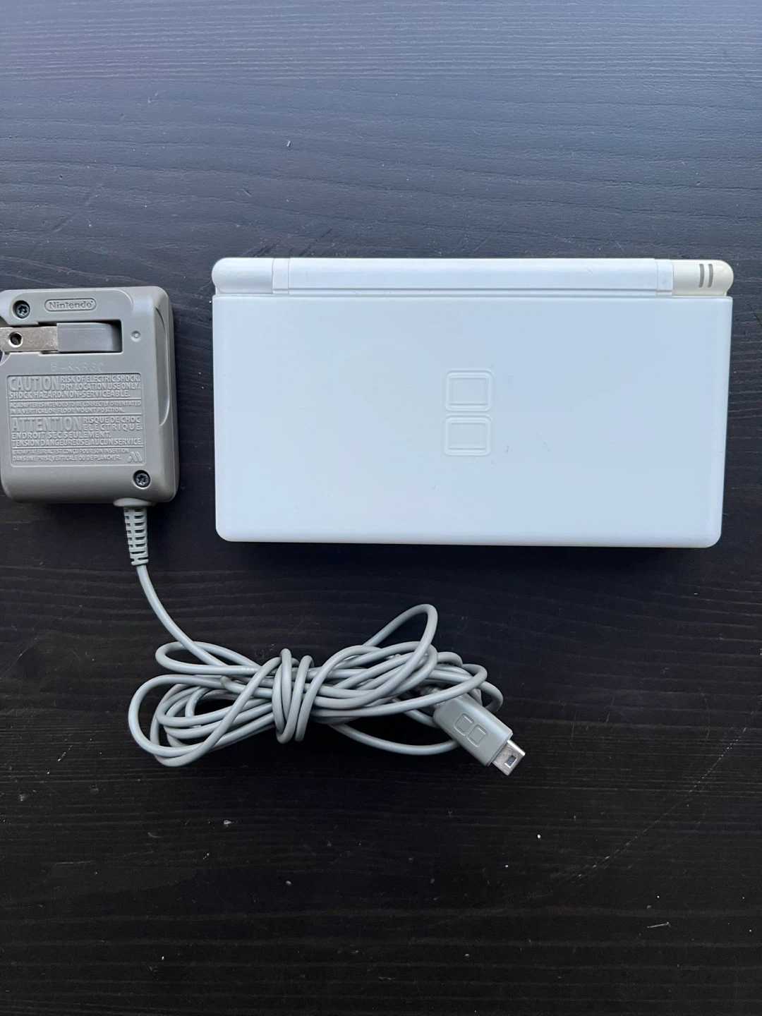 Nintendo DS Lite White with Charger MOVING OUT SALE ✈️ - photo 2