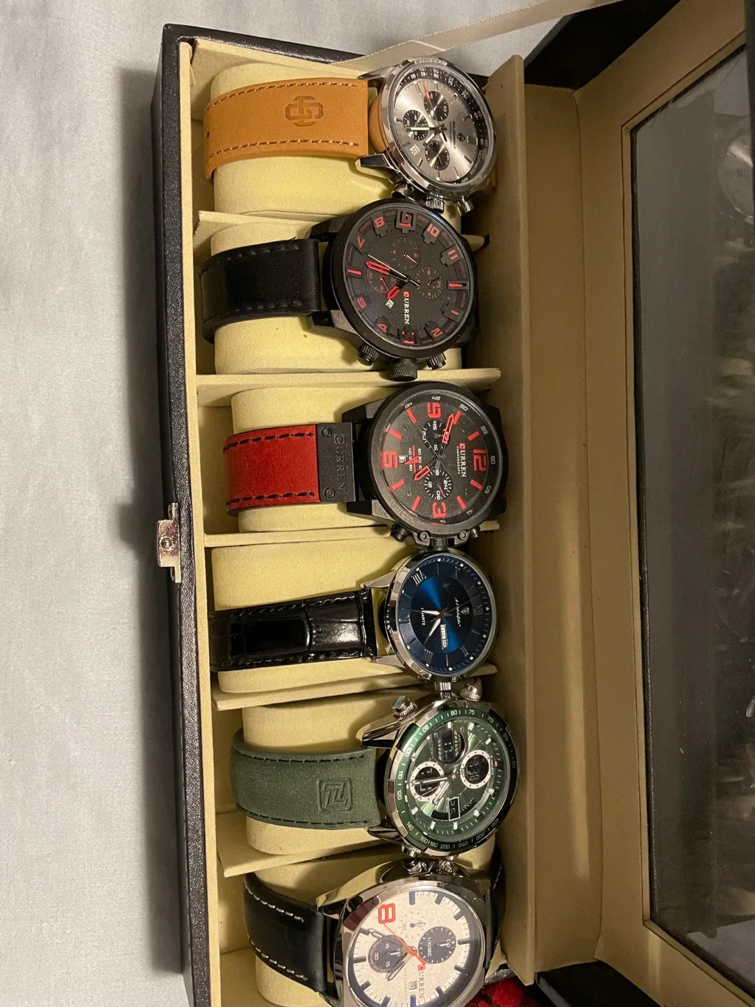 Mens Fashion Watches image indicator(6)