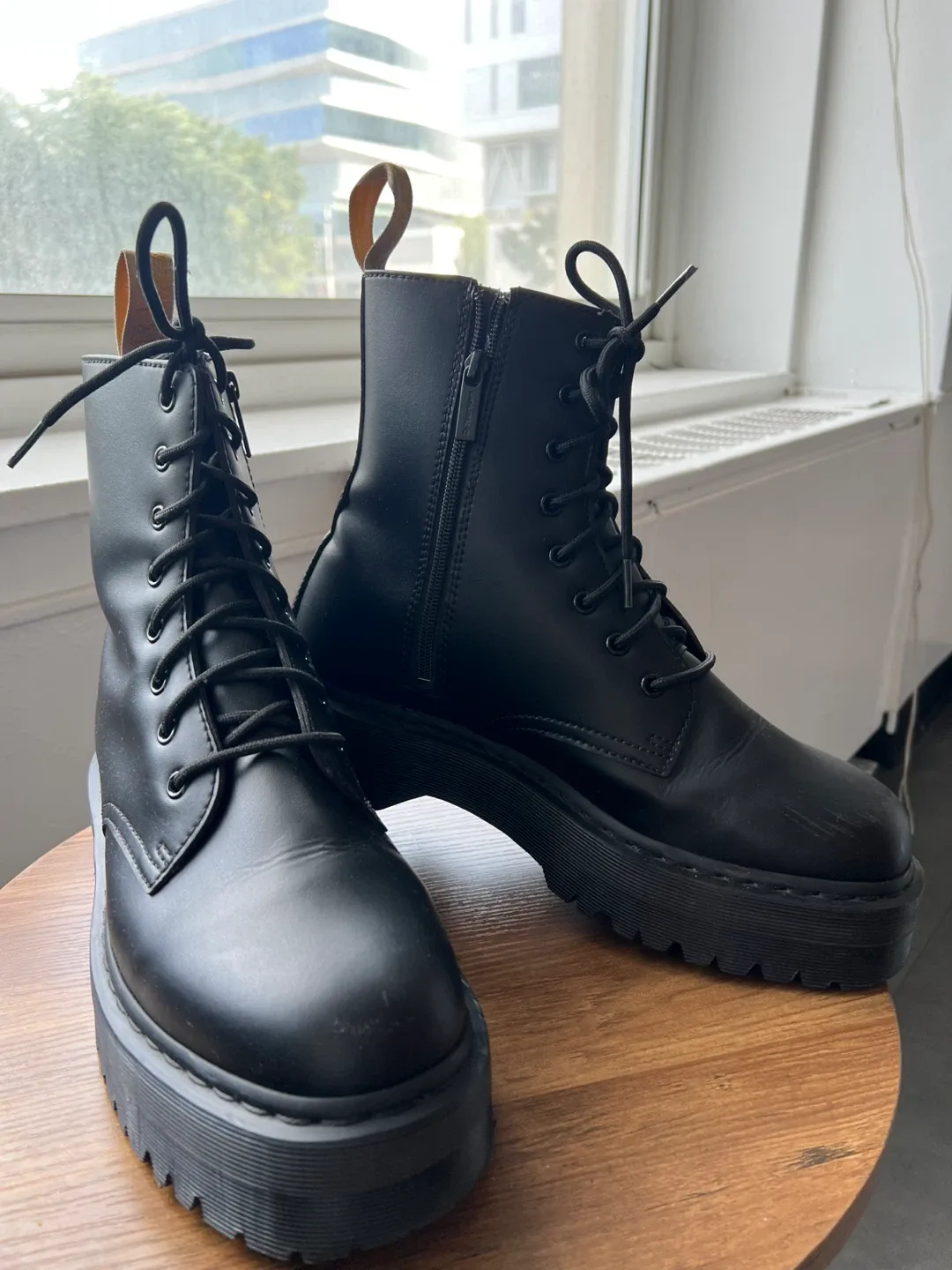 SIZE 12 - Dr. Martens Vegan Jadon II - MOVING OUT SALE ✈️✈️
