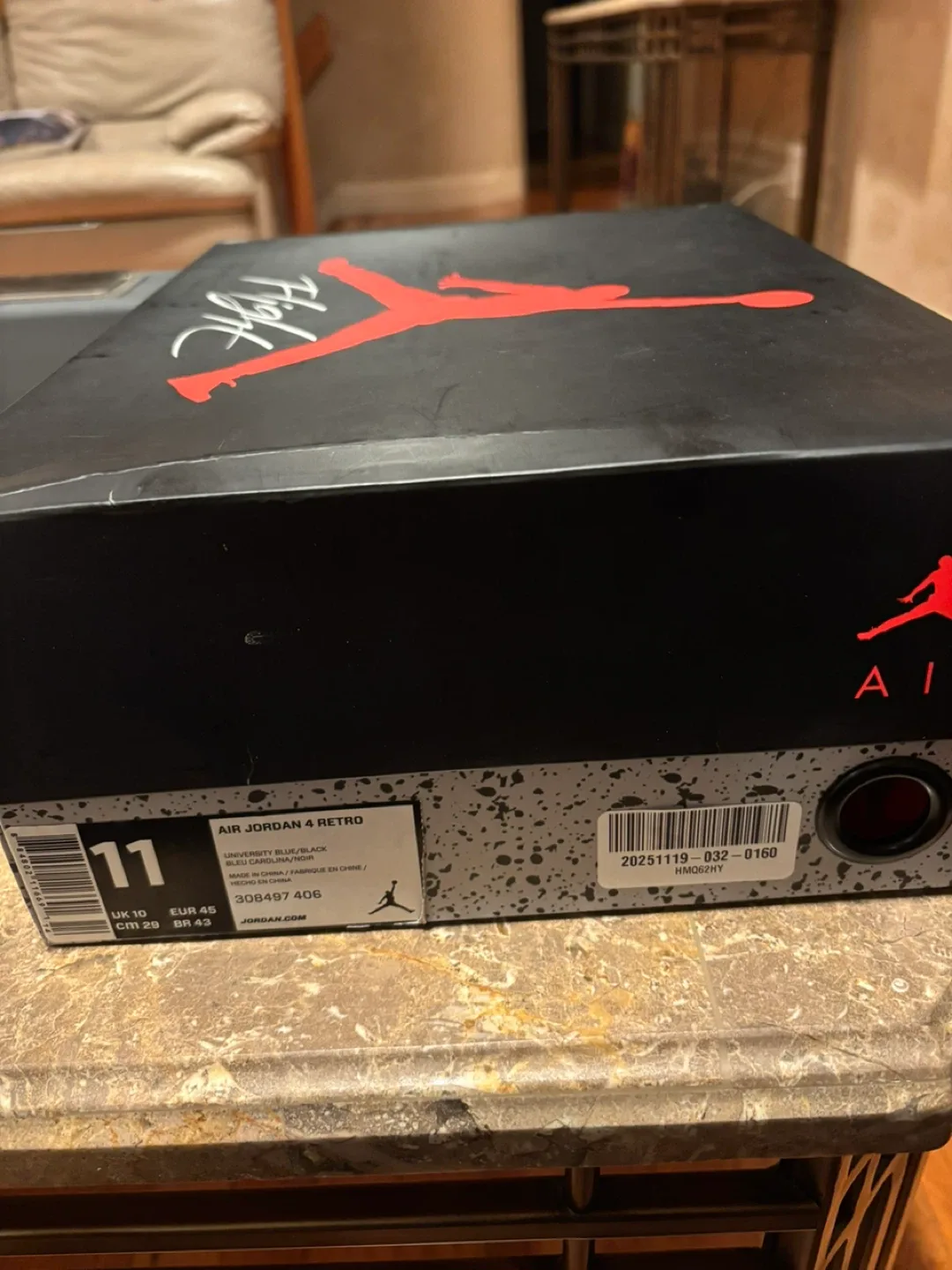 Air Jordan 4 Retro University Blue Size 11 image indicator(2)