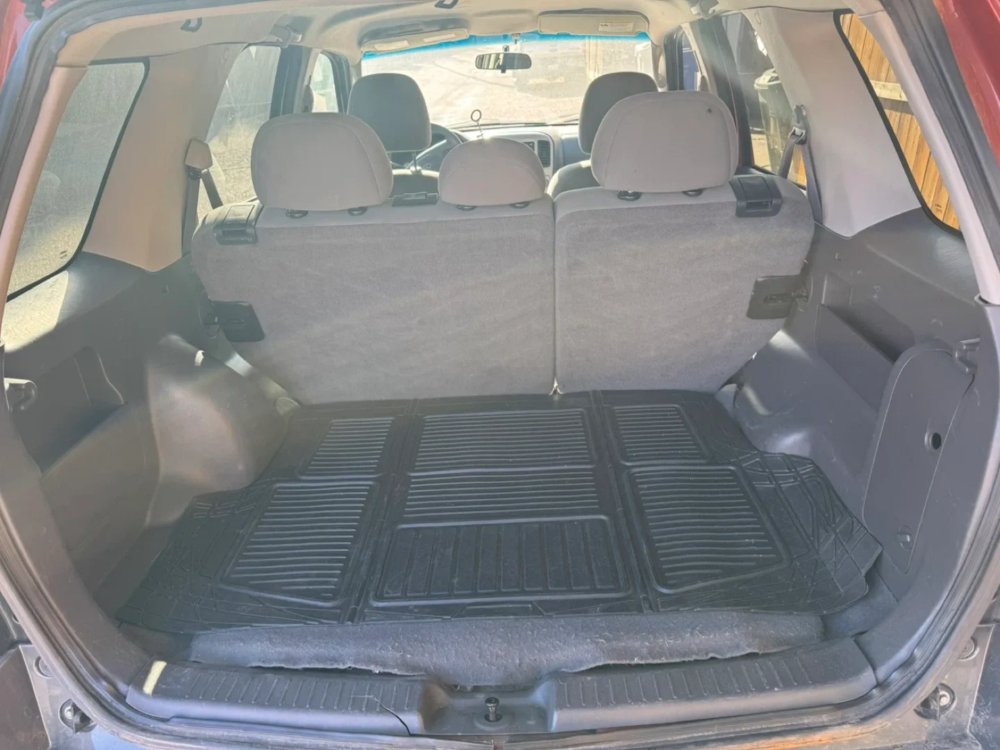 2006 Ford Escape XLT SUV - Reliable Ride! image indicator(5)