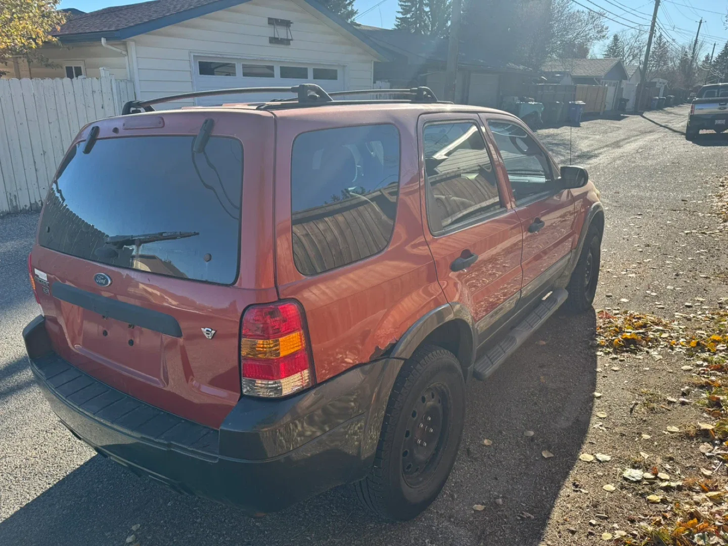 2006 Ford Escape XLT SUV - Reliable Ride! image indicator(4)