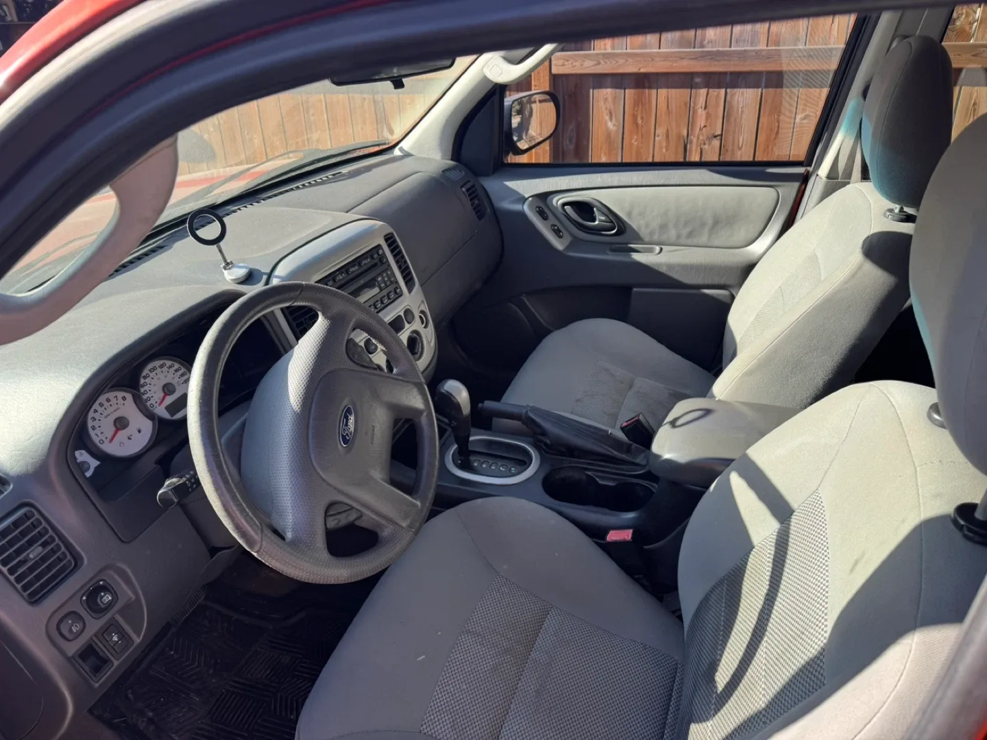 2006 Ford Escape XLT SUV - Reliable Ride! image indicator(6)