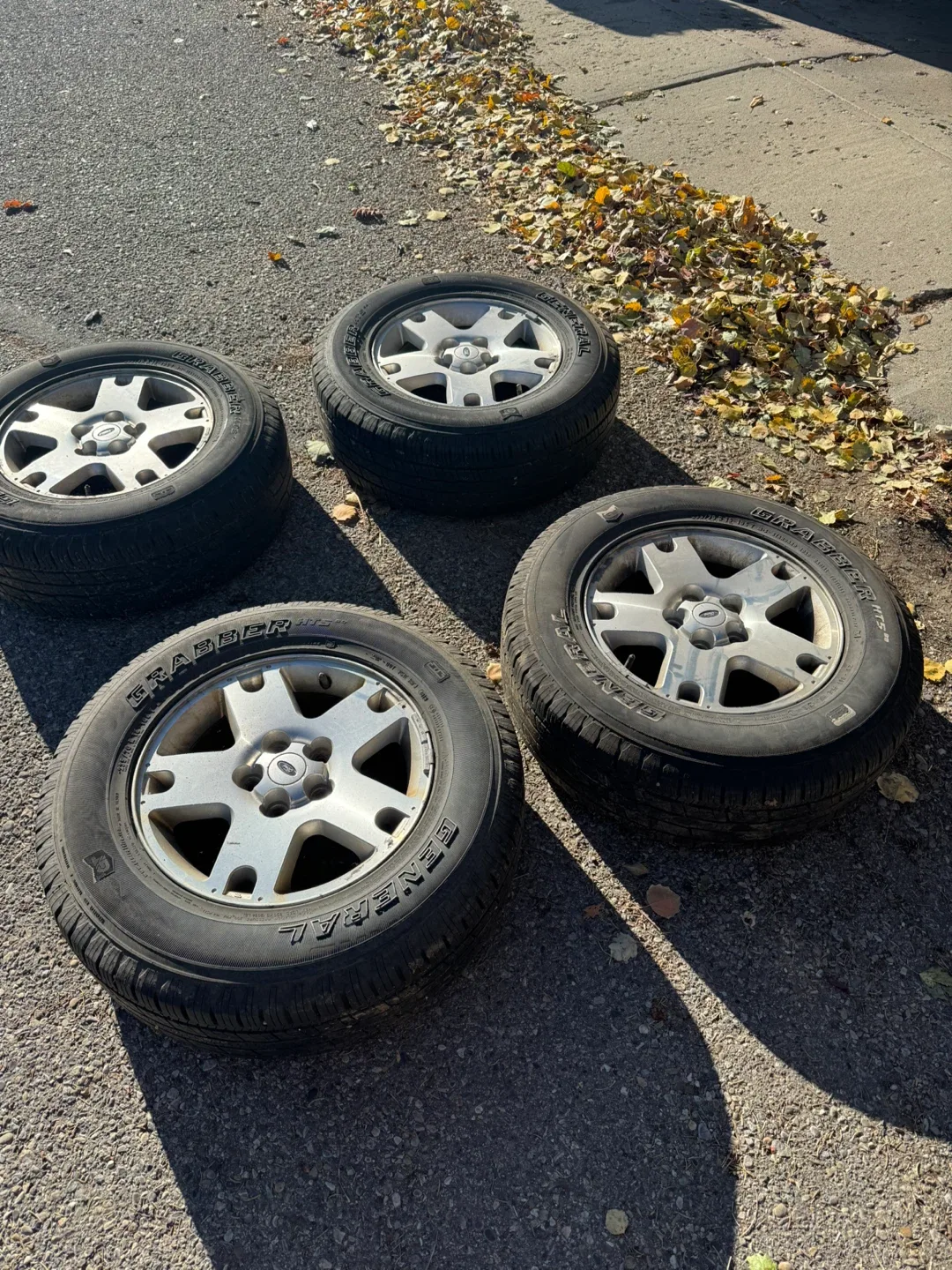 2006 Ford Escape XLT SUV - Reliable Ride! image indicator(9)