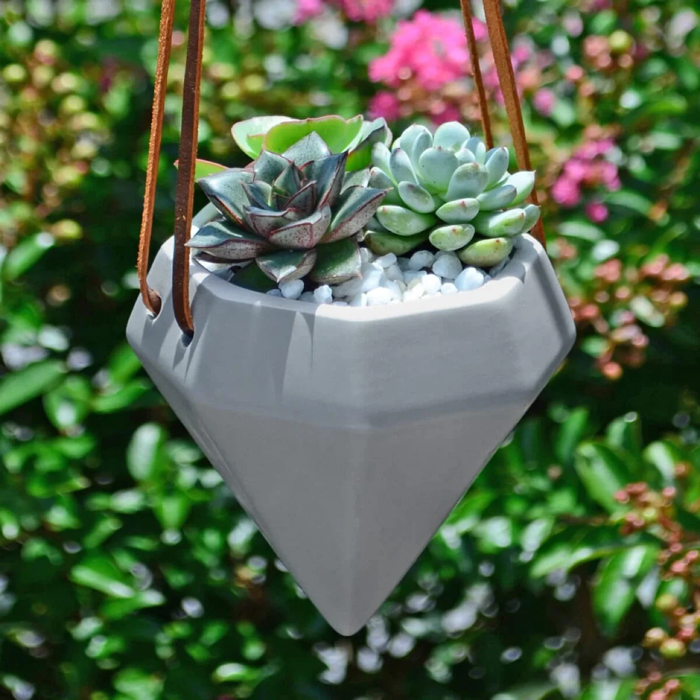 New Diamond Hanging Planters, Set of 2 image indicator(2)