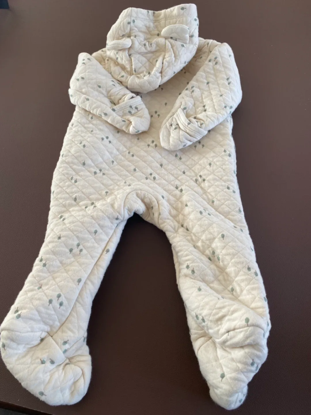 Baby Gap Fleece Bear Suit 6-12 Months image indicator(10)