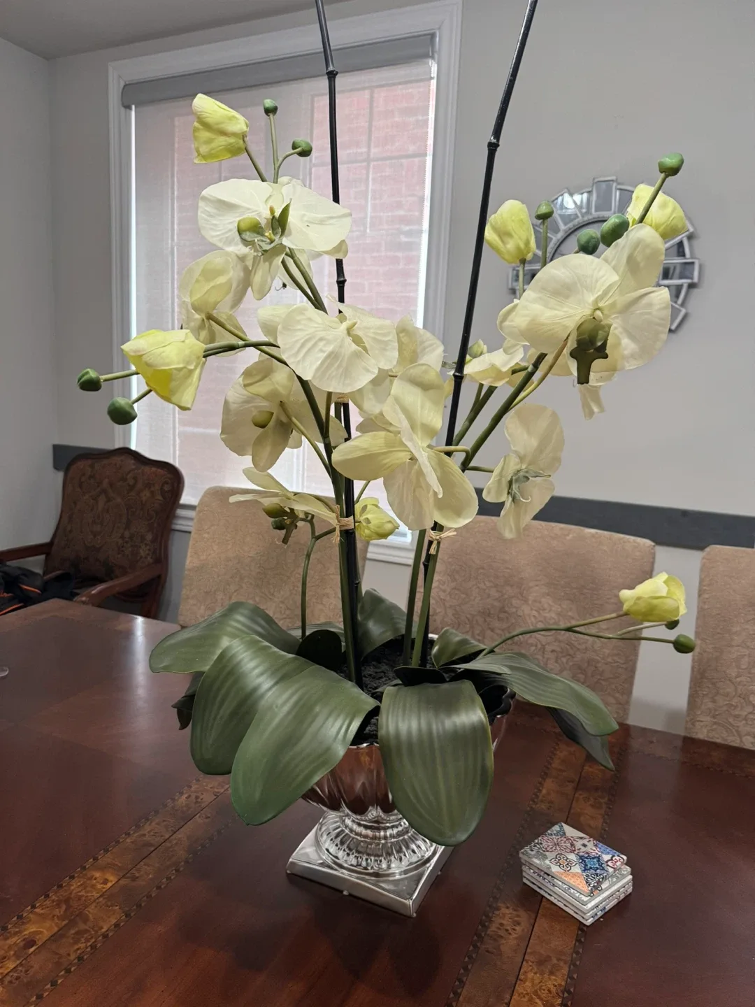 Floral Arrangement in Silver Vase image indicator(3)