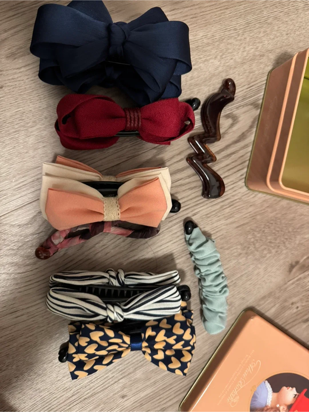 Assorted Hair Clips - Bows & More!