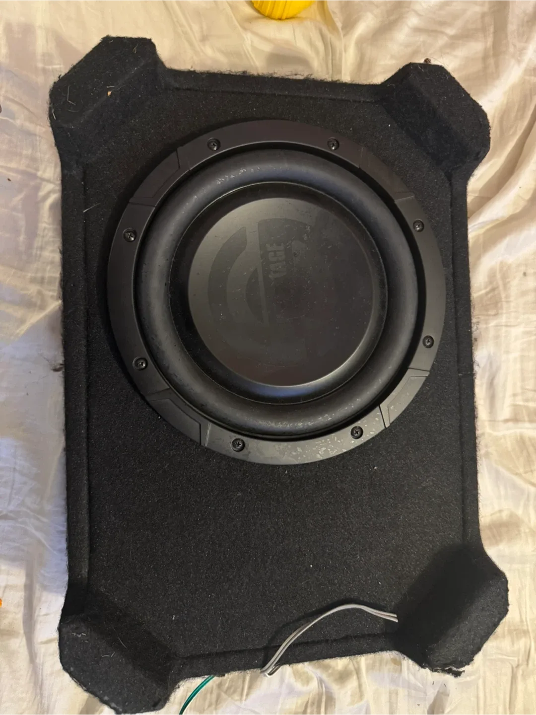 Car Subwoofer Box - 47x36x17 cm image indicator(6)
