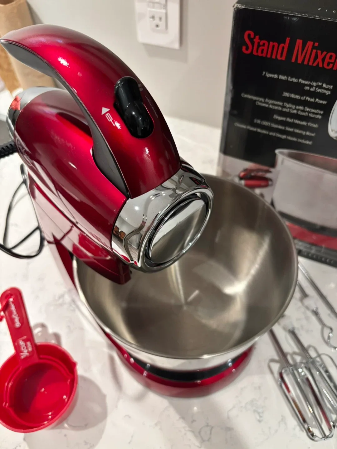Stand Mixer by Betty Crocker 7 Speed Stand Mixer image indicator(2)