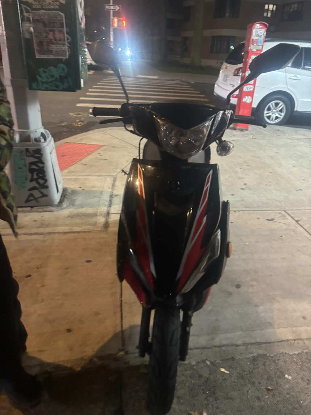 Viper Uno 150 Scooter