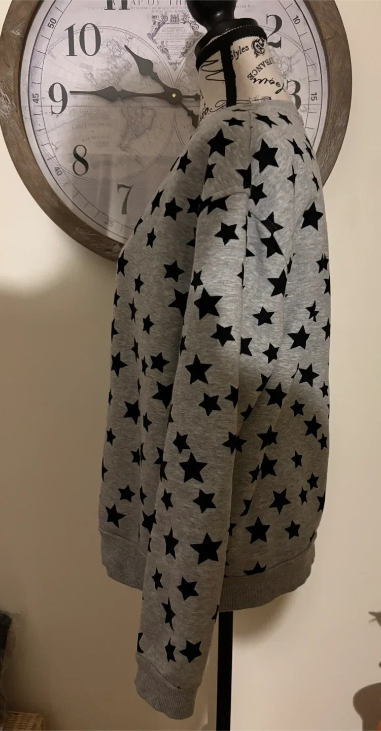 Grey Star Print Sweatshirt image indicator(5)