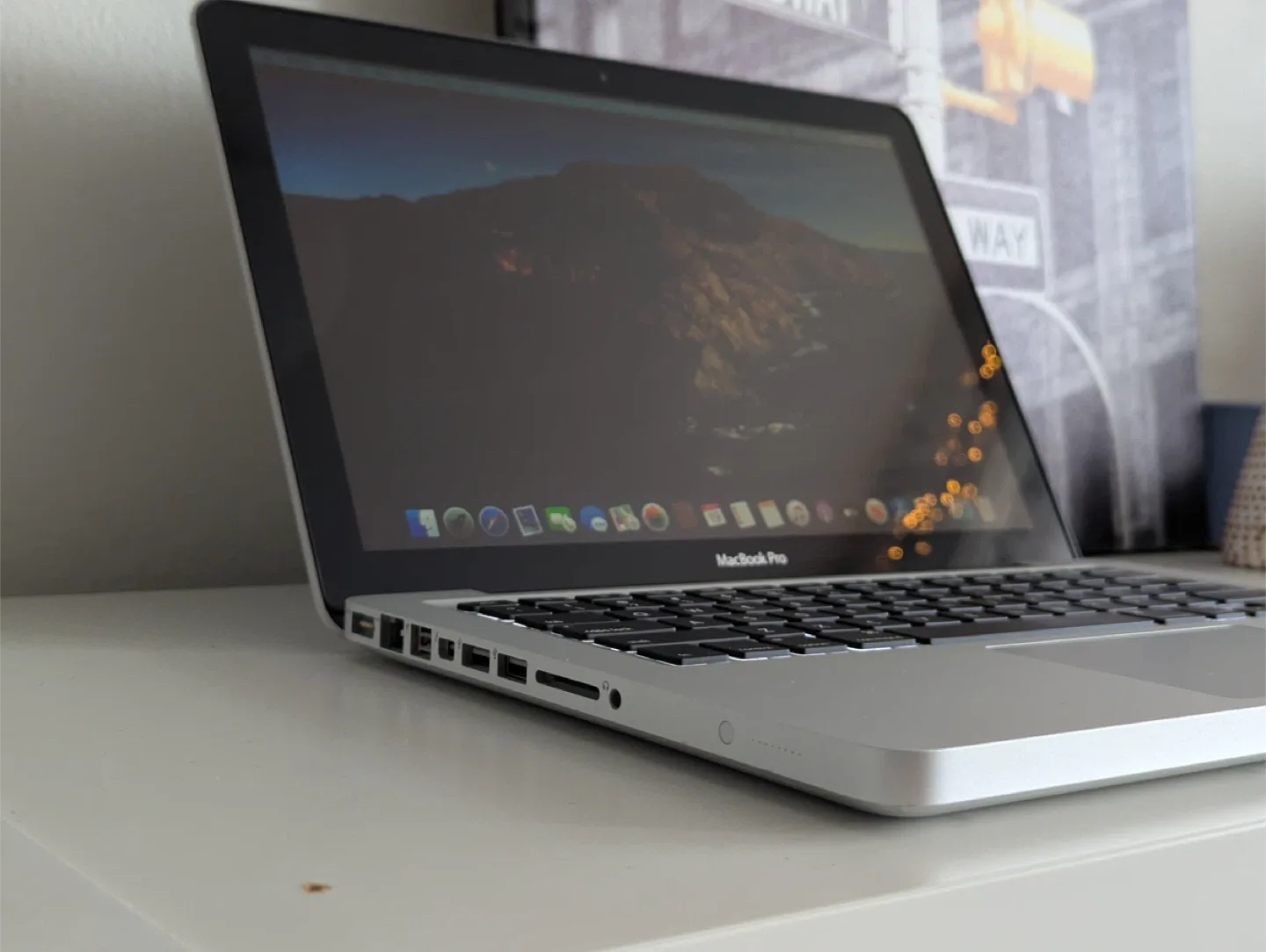 MacBook Pro 13” Mid-2012 with a Core i7 image indicator(3)