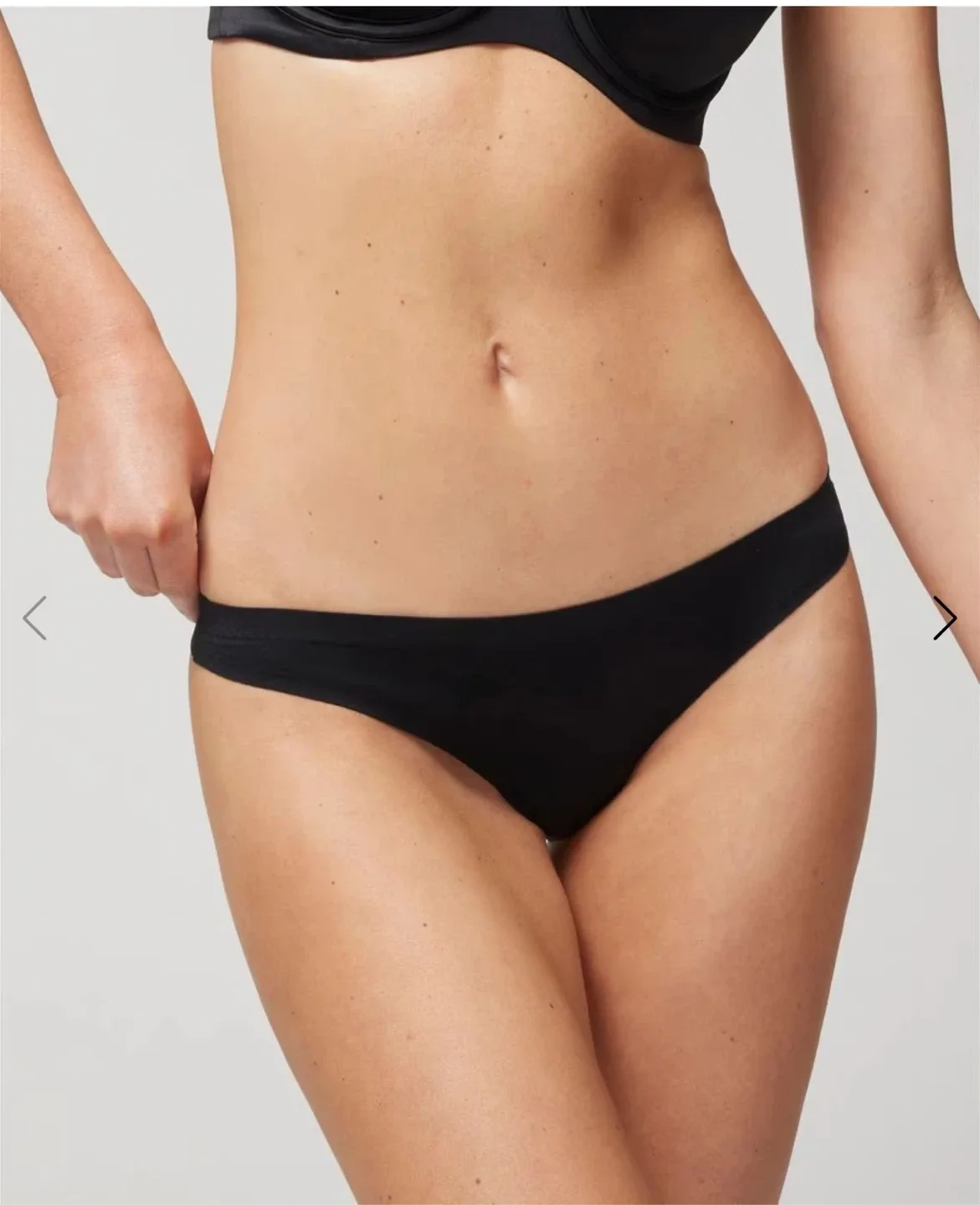 Soma Enbliss Soft Stretch Thong - Size M