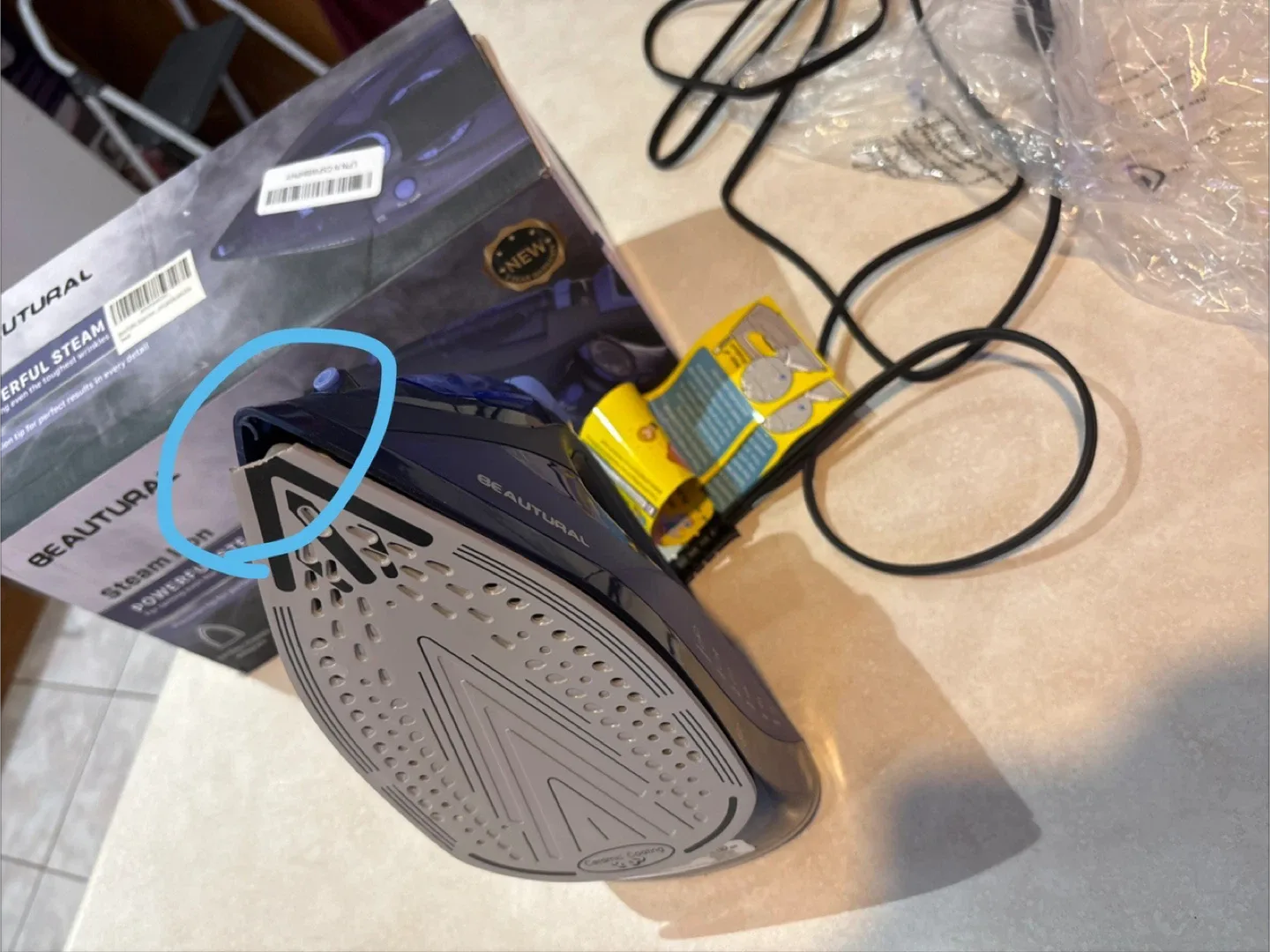 Beautural Professional Steam Iron - Like New! image indicator(7)