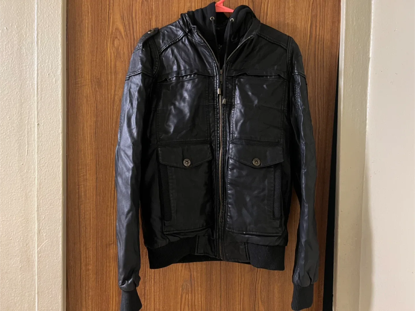 2 Men’s Jackets (PLS READ)
