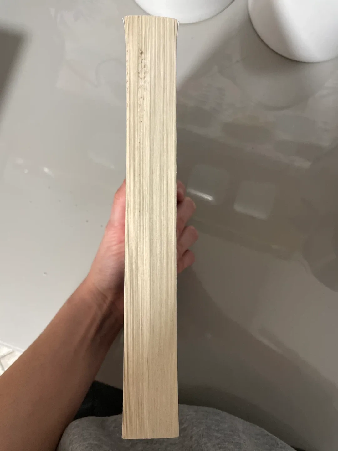 Hostage by Clare Mackintosh - International Edition image indicator(4)