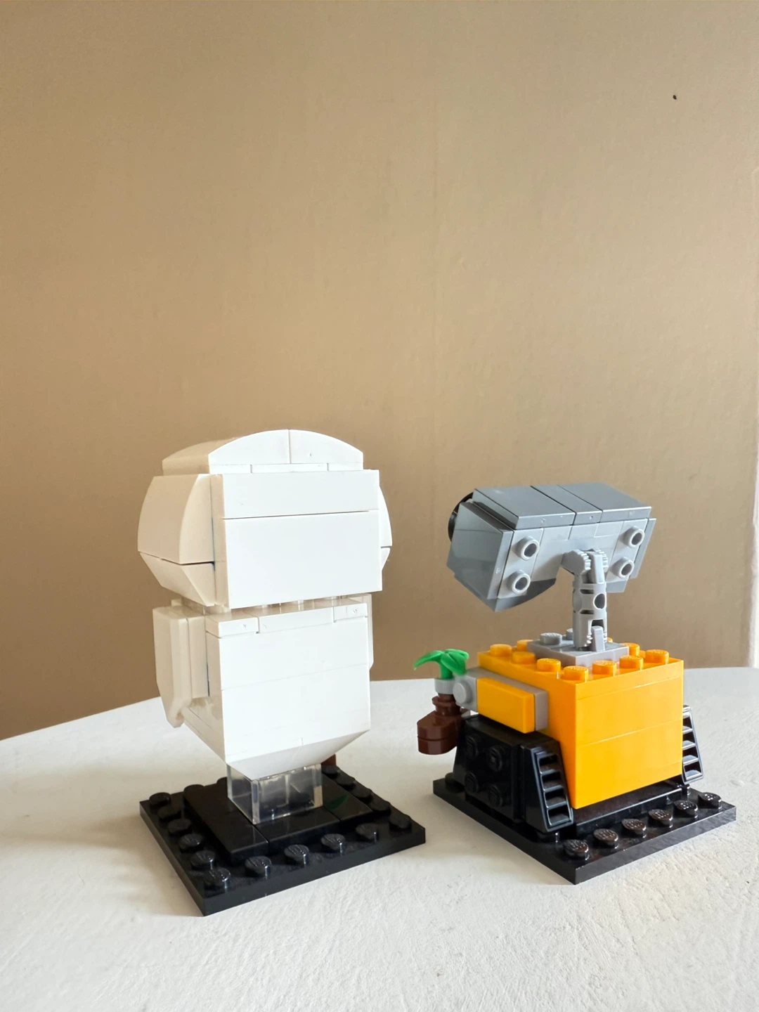 LEGO Eve and Wall-E set 40619 - photo 5