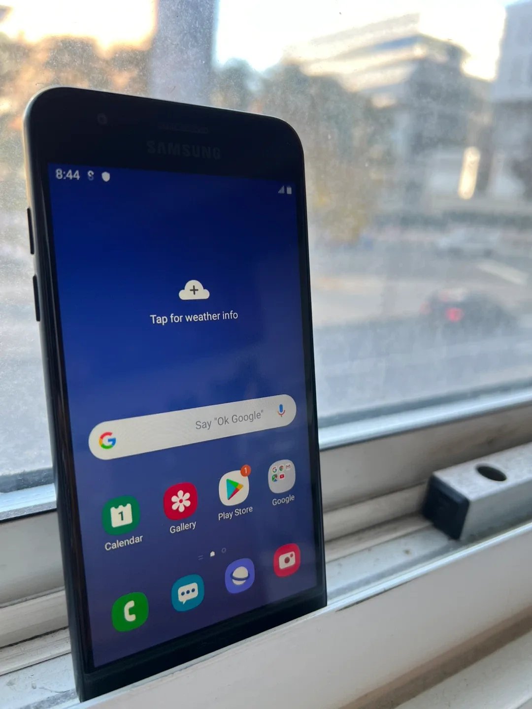 Black Samsung Galaxy J3 - MOVING OUT SALE ✈️