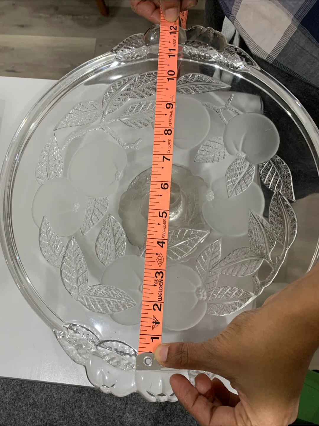 Glass Cake Stand with Dome Lid image indicator(4)