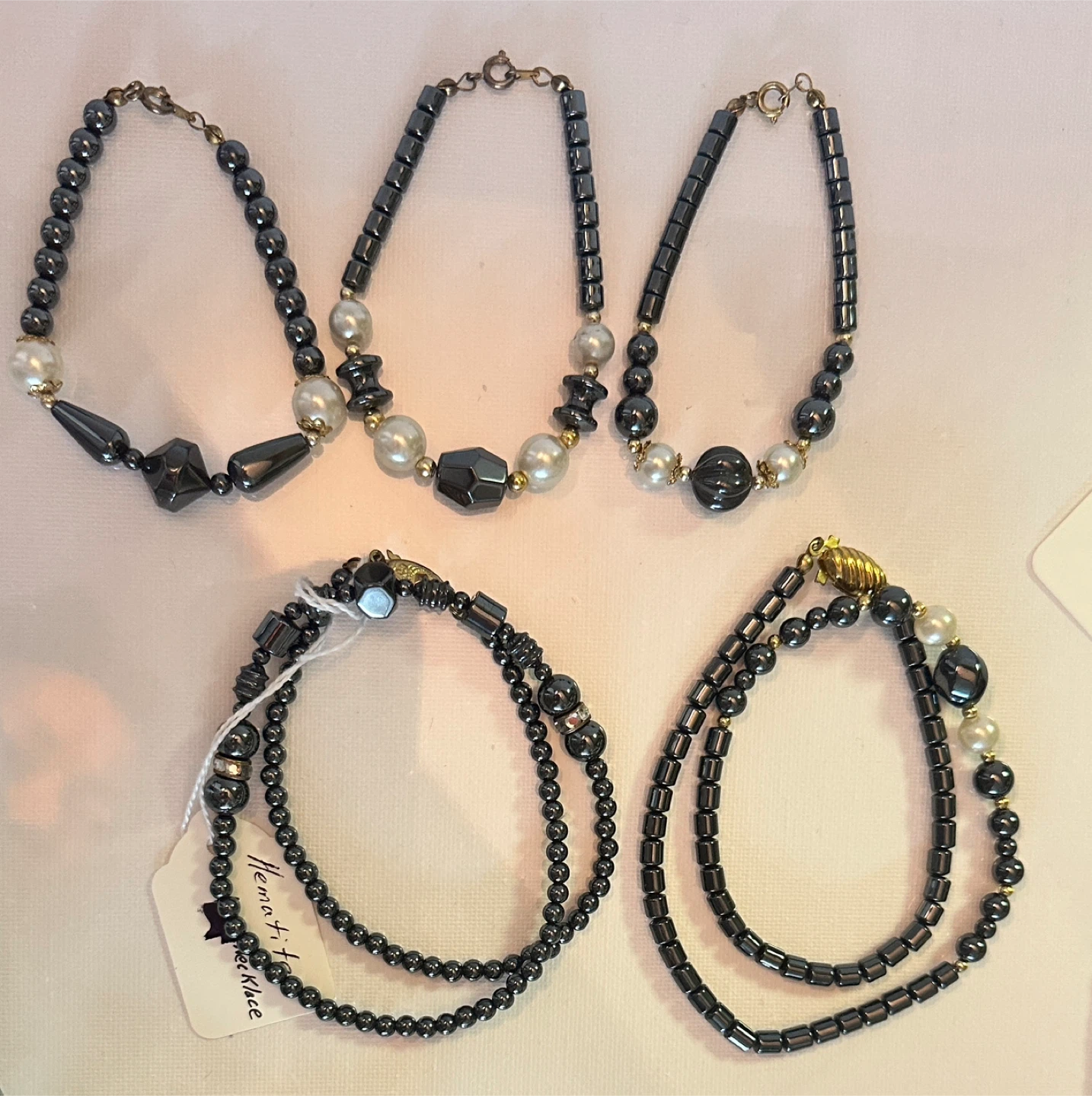 BRAND NEW 61 pcs of Hematite Necklaces & Jewellery LOT - photo 3