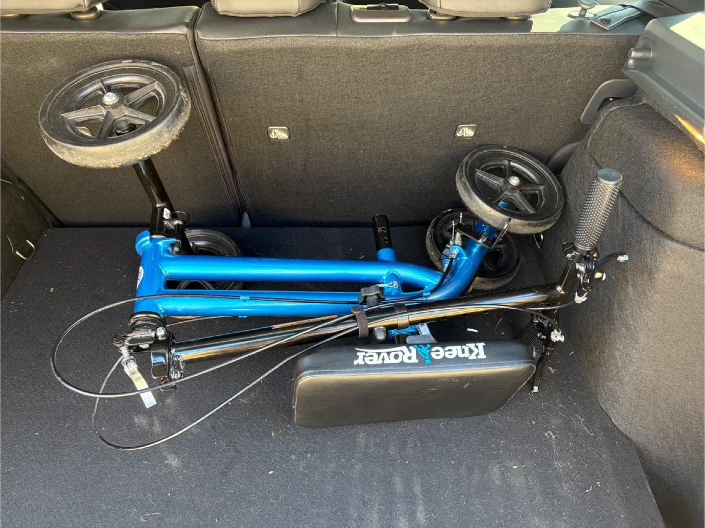 KneeRover Knee Walker - Blue image indicator(2)