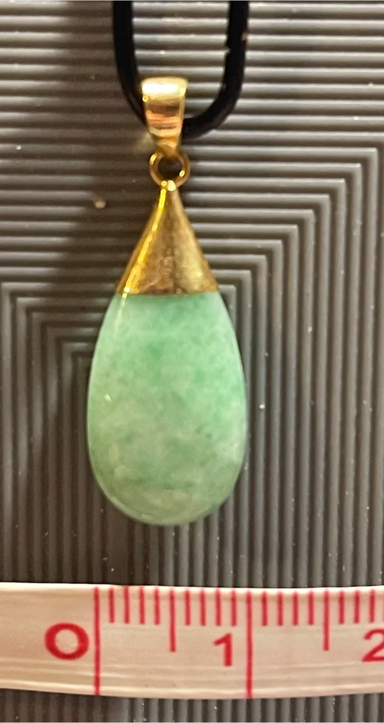 Jade Teardrop Pendant 10k Gold
