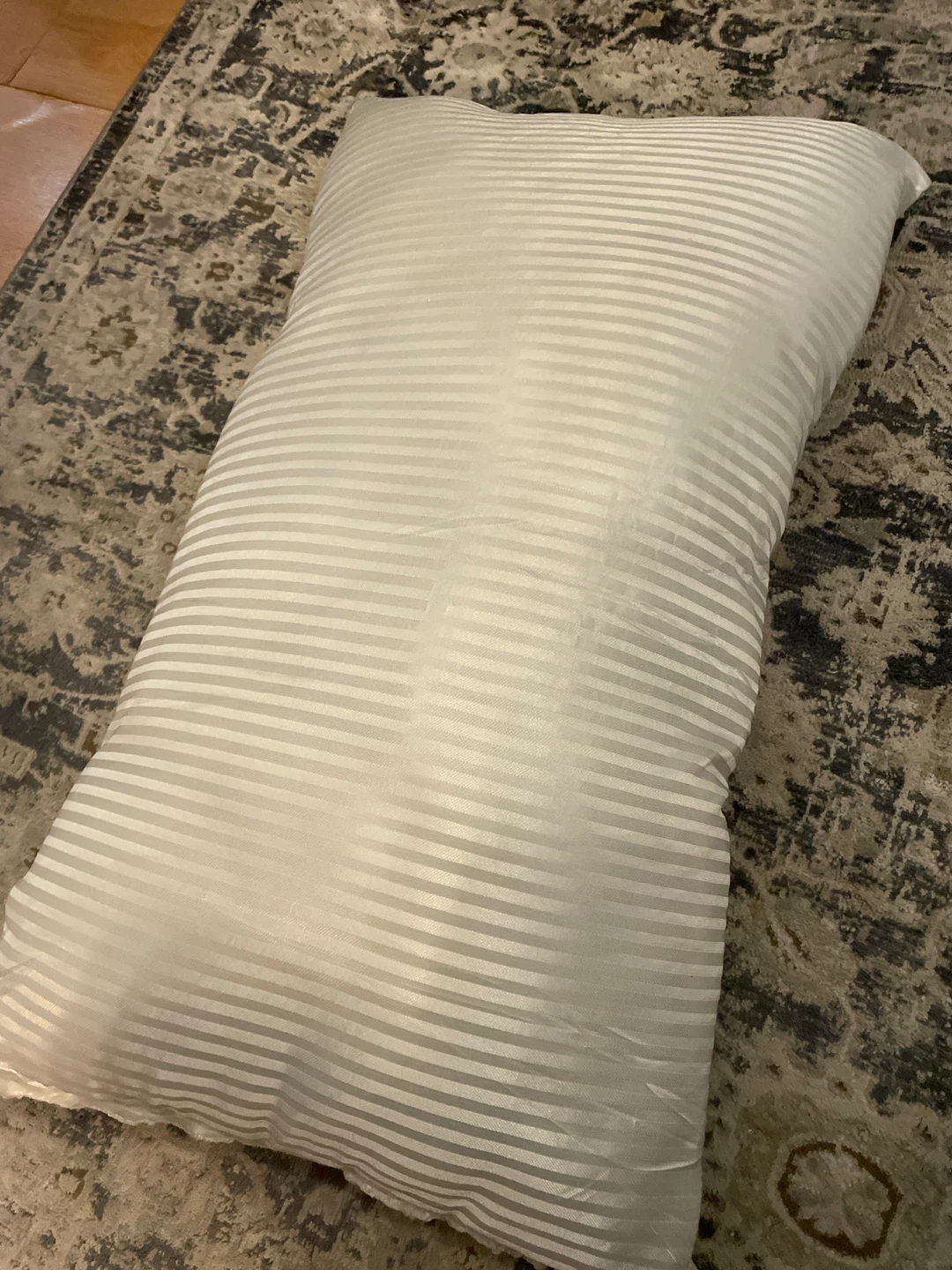 New Jumbo Size Fiber Pillow - photo 3