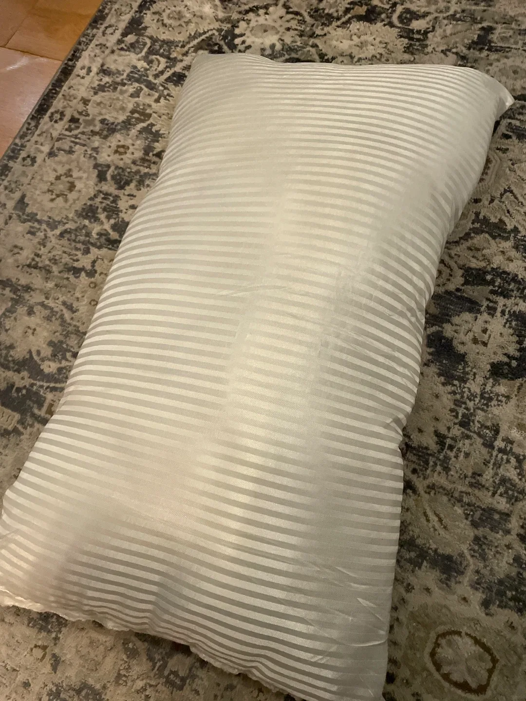 New Jumbo Size Fiber Pillow image indicator(3)