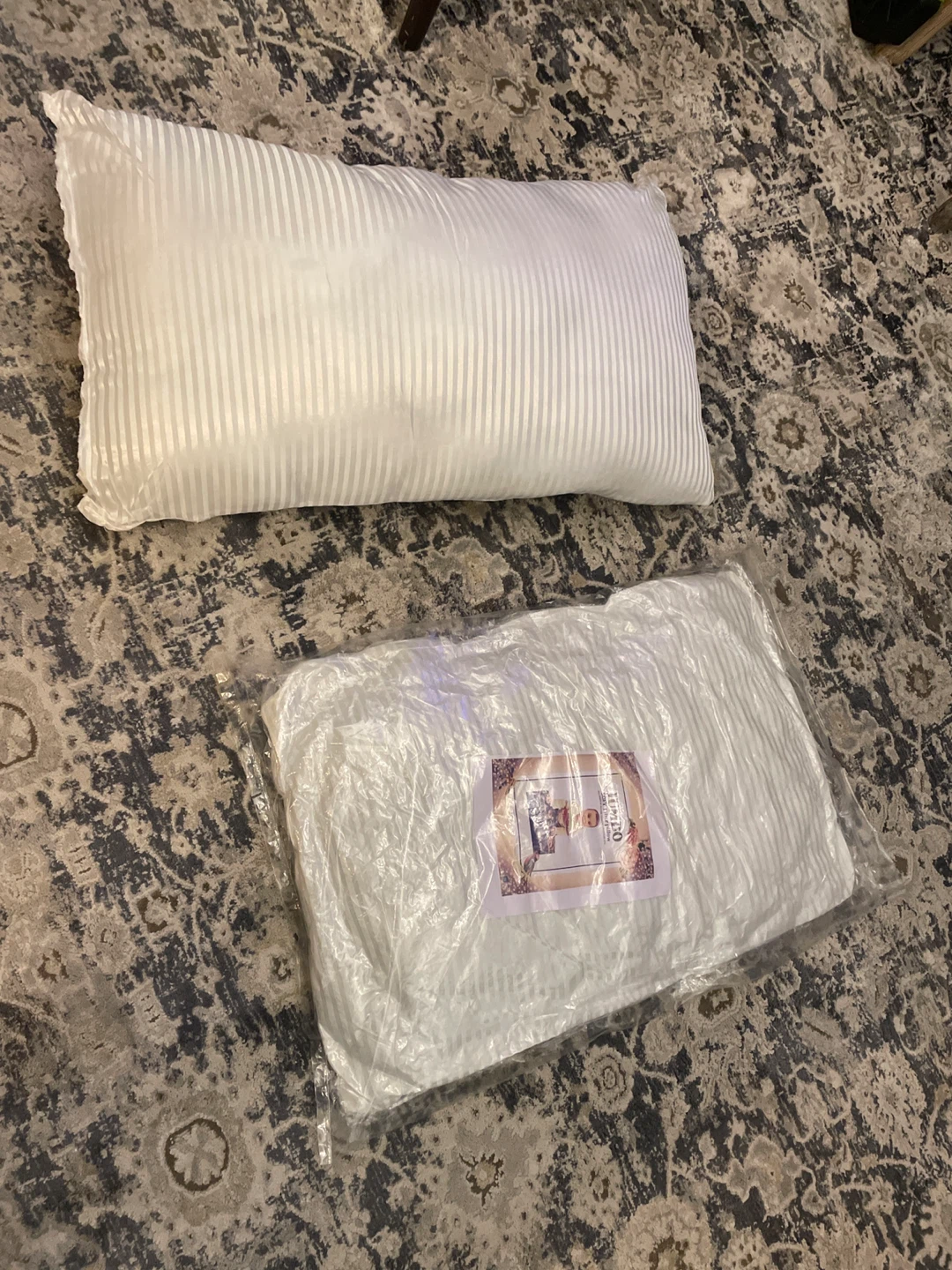 New Jumbo Size Fiber Pillow - photo 2