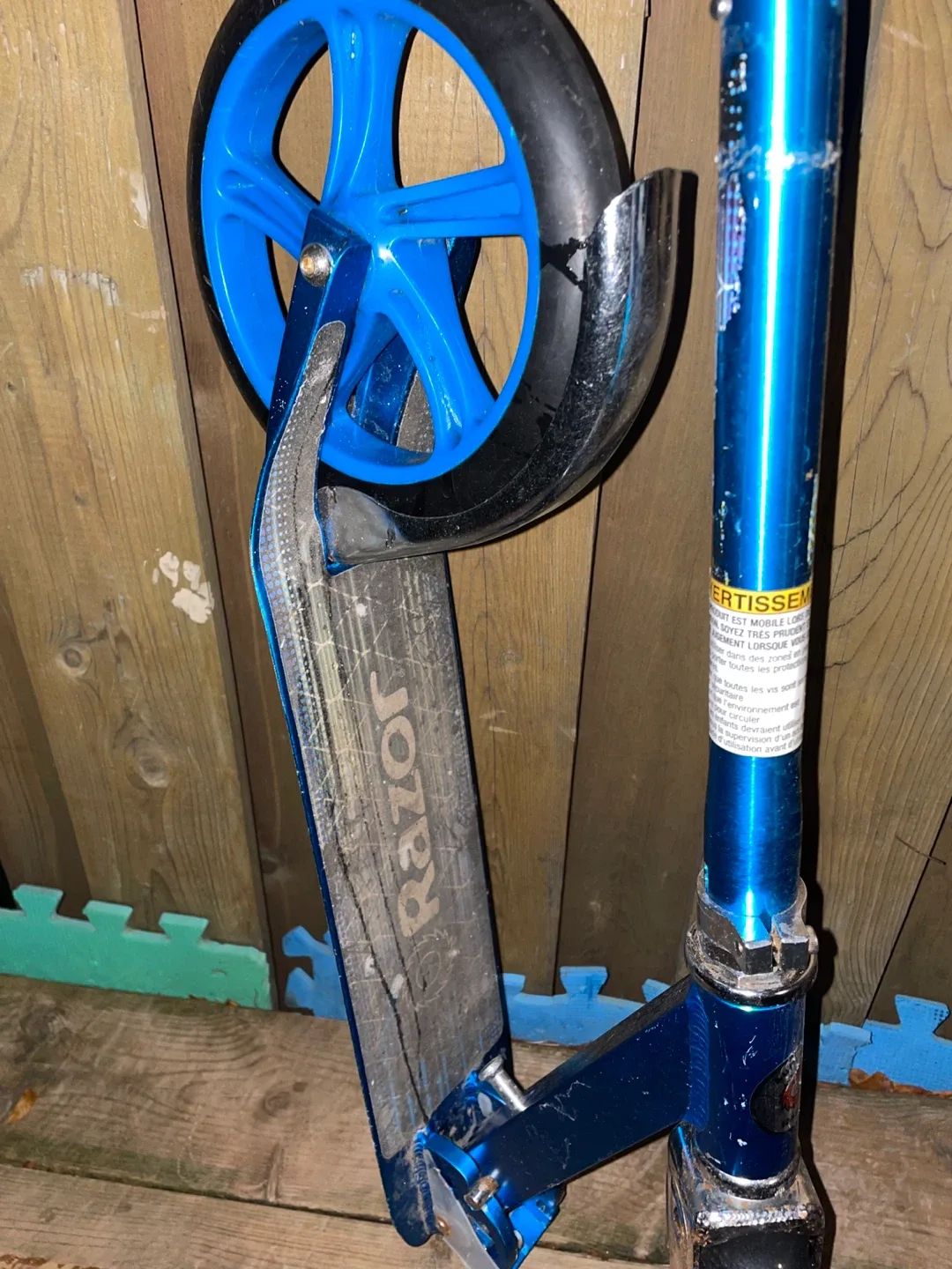 Razor A5 Lux Blue Scooter image indicator(3)