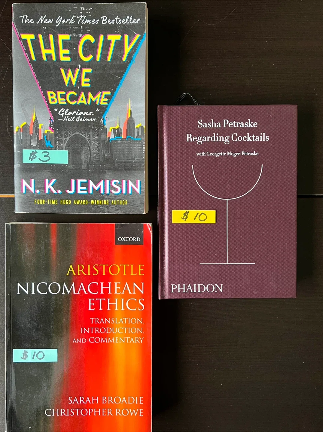 UPDATED 10/28 : BOOK SALE 😃- All Priced - MOVING OUT SALE ✈️ image indicator(9)