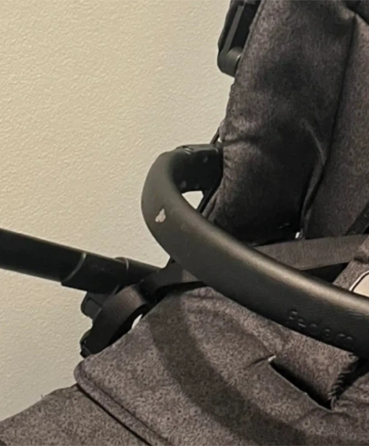 Fedora Stroller - Grey image indicator(3)