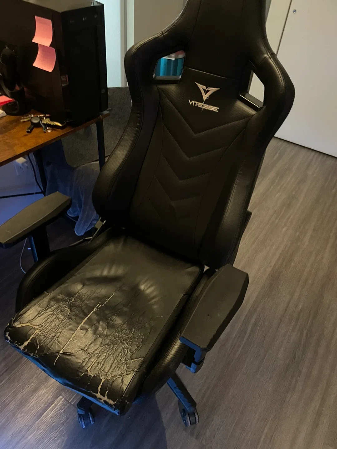Vitesse Gaming Chair - Black