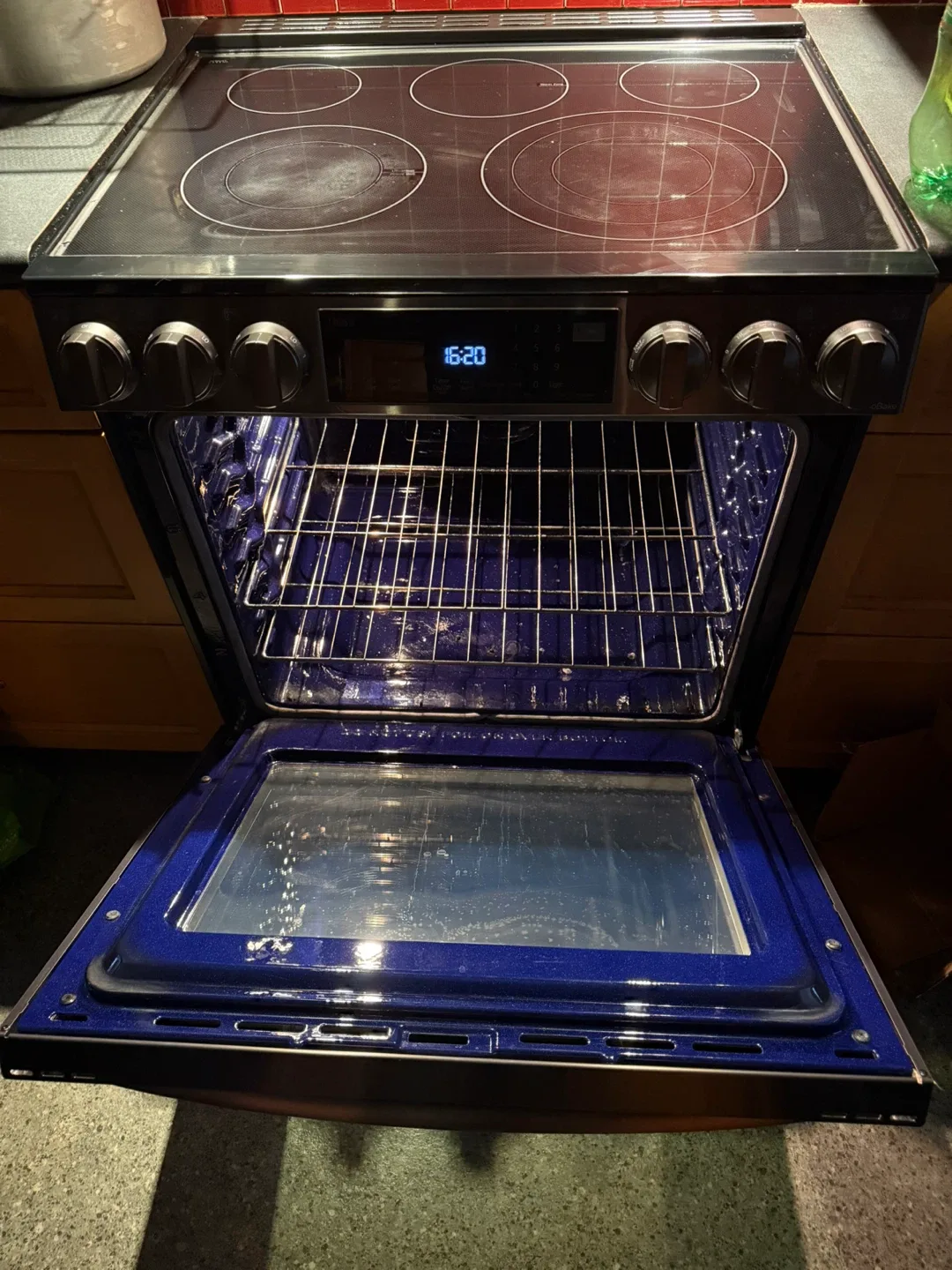 LG Thinq Electric Range Oven