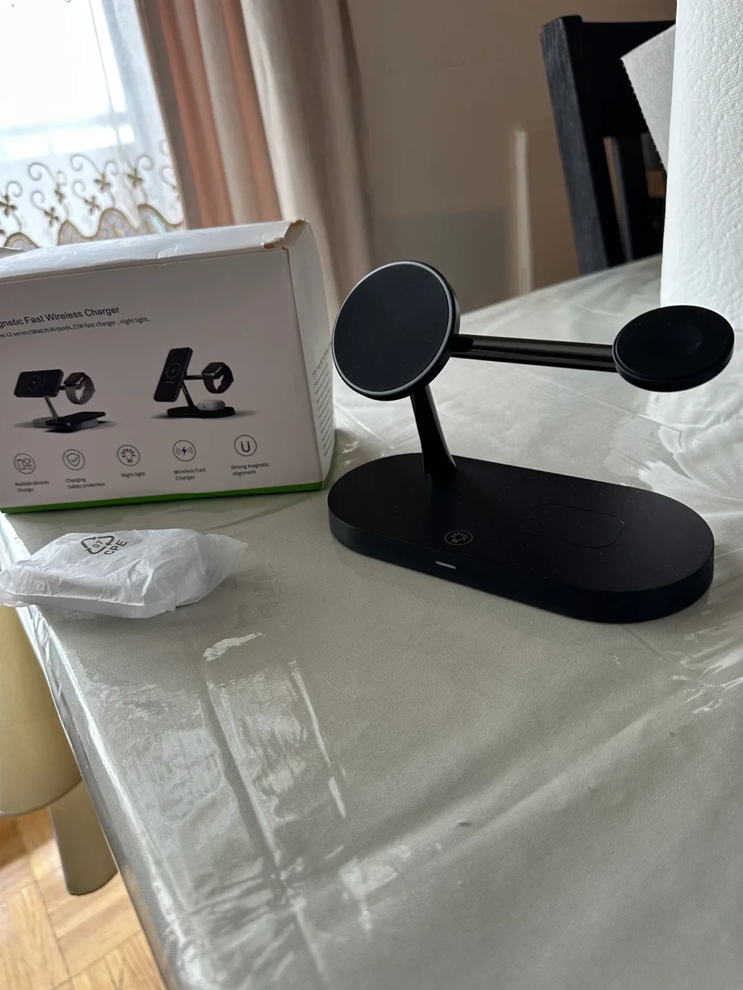 5-in-1 Magnetic Fast Wireless Charger image indicator(2)